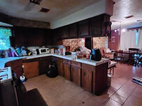 5022 Bretshire Drive, Houston TX 77016