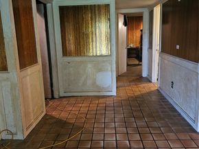 5022 Bretshire Drive, Houston TX 77016