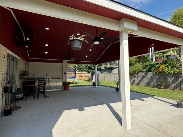 9022 Indian River Drive, Houston TX 77088