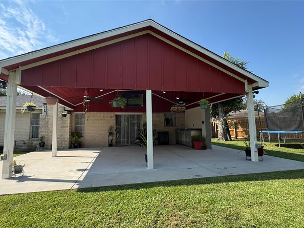 9022 Indian River Drive, Houston TX 77088