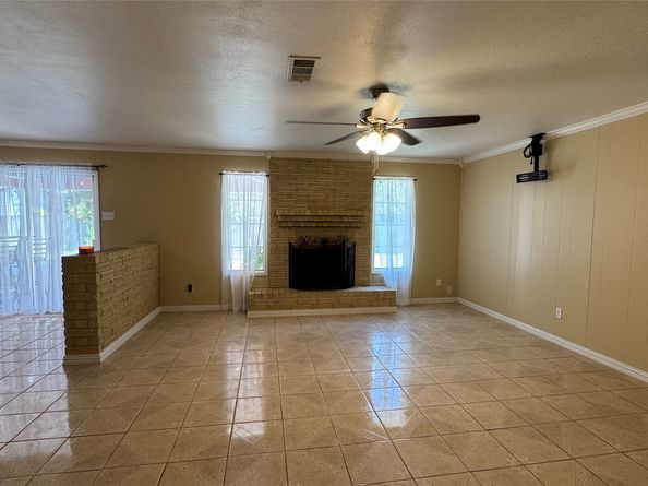 9022 Indian River Drive, Houston TX 77088