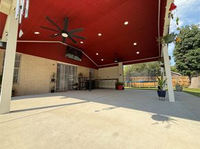 9022 Indian River Drive, Houston TX 77088