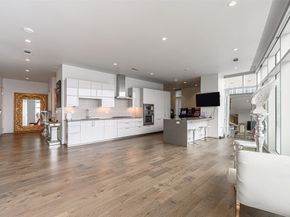 4521 San Felipe Street 2104, Houston TX 77027