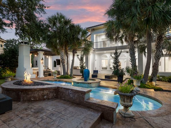 22 S Provence Circle, The Woodlands TX 77382