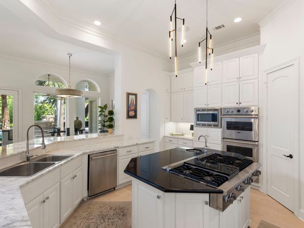 22 S Provence Circle, The Woodlands TX 77382