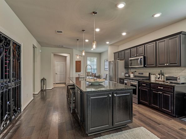 128 Caspian Way, Spring TX 77382