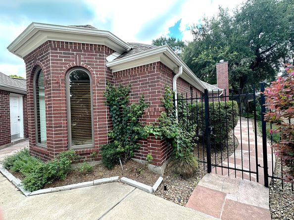2034 Park Grand Road, Houston TX 77062