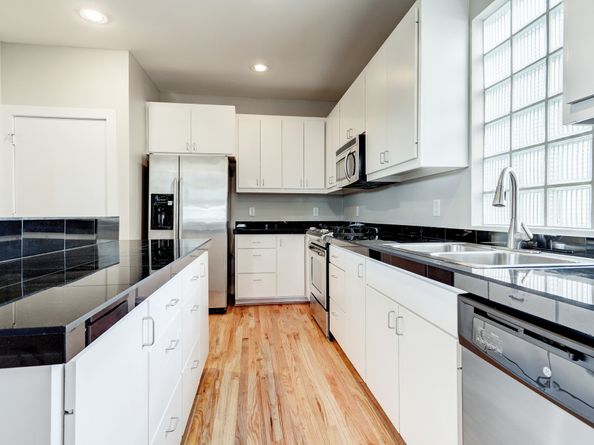 3438 Rolgom Place Court, Houston TX 77021