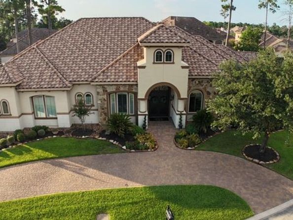 58 Shadow Creek Ridge Drive, Spring TX 77389