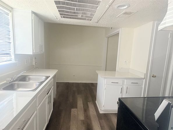 6200 W Tidwell Road 1201, Houston TX 77092