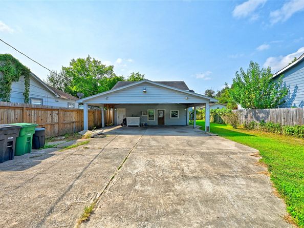 314 King Street, Houston TX 77022