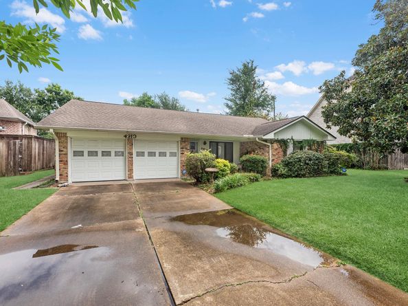 4910 Yarwell Drive, Houston TX 77096