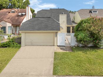 11878 Fairpoint Drive