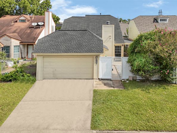 11878 Fairpoint Drive, Houston TX 77099