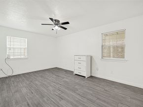 11878 Fairpoint Drive, Houston TX 77099