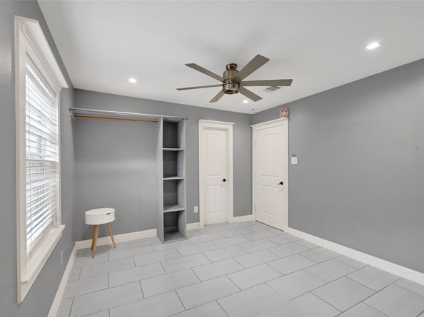 3615 Aberham Drive, Houston TX 77066