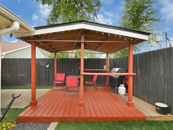 3615 Aberham Drive, Houston TX 77066