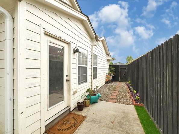 3615 Aberham Drive, Houston TX 77066