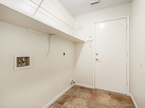 4303 Alysheba, Friendswood TX 77546