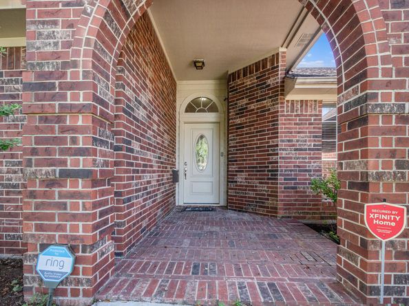 4303 Alysheba, Friendswood TX 77546