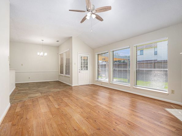 4303 Alysheba, Friendswood TX 77546