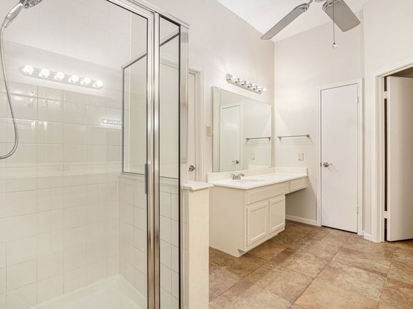 4303 Alysheba, Friendswood TX 77546