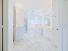 4720 Post Oak Timber 23, Houston TX 77056