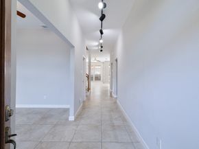 4720 Post Oak Timber 23, Houston TX 77056