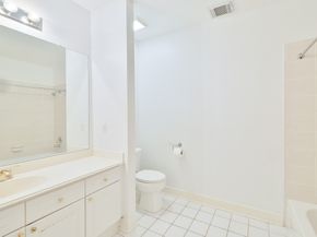 4720 Post Oak Timber 23, Houston TX 77056