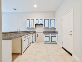 4720 Post Oak Timber 23, Houston TX 77056