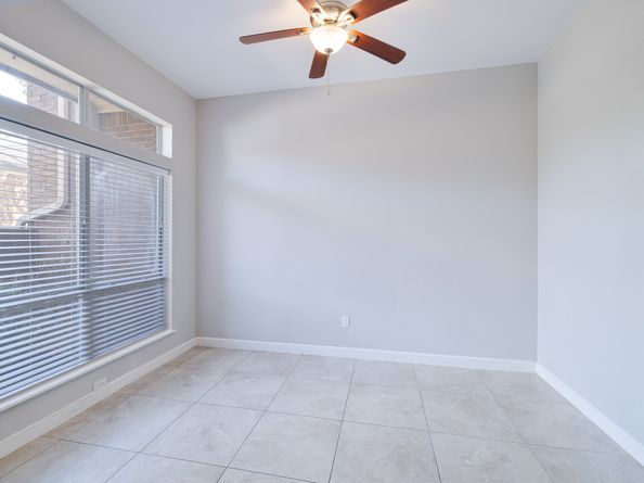 4720 Post Oak Timber 23, Houston TX 77056