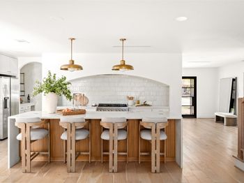 6414 Pinehurst Drive
