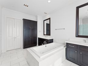 1304 Castle Court A, Houston TX 77006