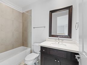 1304 Castle Court A, Houston TX 77006