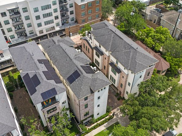 1304 Castle Court A, Houston TX 77006