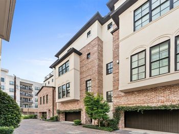 1304 Castle Court