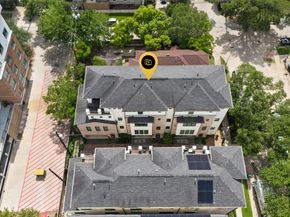 1304 Castle Court A, Houston TX 77006