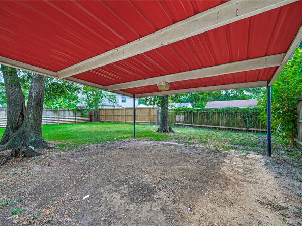 1609 Cheshire Lane, Houston TX 77018