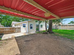 1609 Cheshire Lane, Houston TX 77018