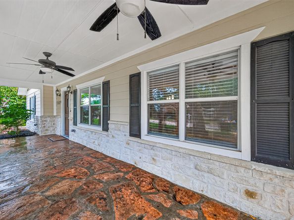 1609 Cheshire Lane, Houston TX 77018