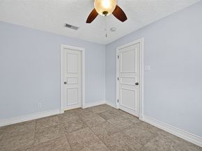 1609 Cheshire Lane, Houston TX 77018
