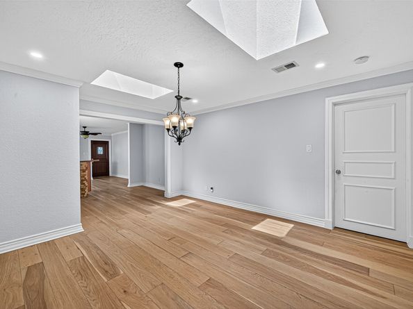 1609 Cheshire Lane, Houston TX 77018