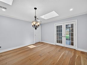 1609 Cheshire Lane, Houston TX 77018