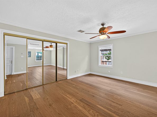 1609 Cheshire Lane, Houston TX 77018