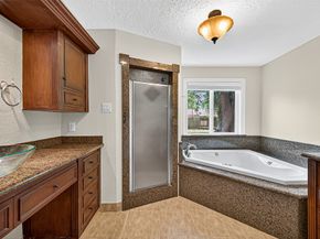 1609 Cheshire Lane, Houston TX 77018