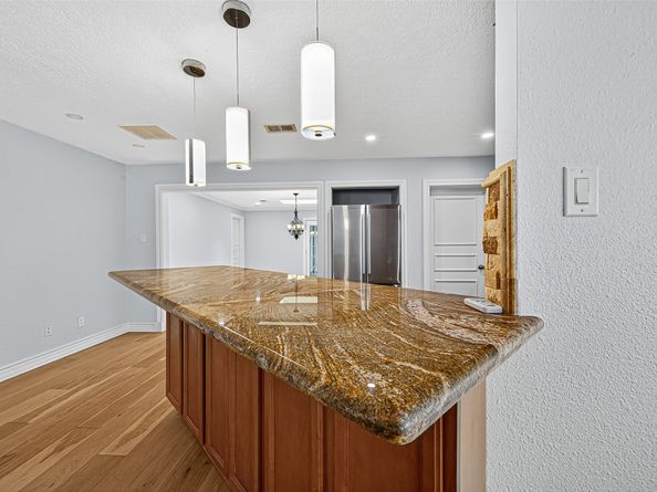 1609 Cheshire Lane, Houston TX 77018