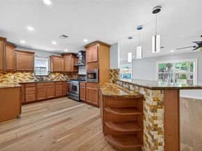 1609 Cheshire Lane, Houston TX 77018