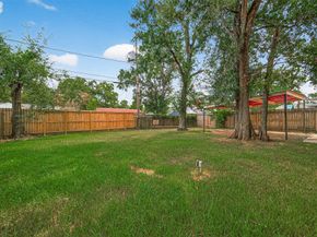 1609 Cheshire Lane, Houston TX 77018