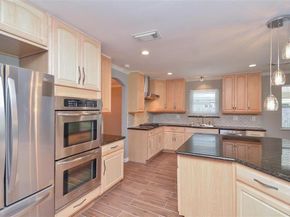 4914 Glenmeadow Drive, Houston TX 77096