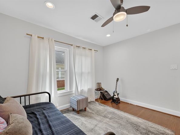 4215 Dallas Street, Houston TX 77023